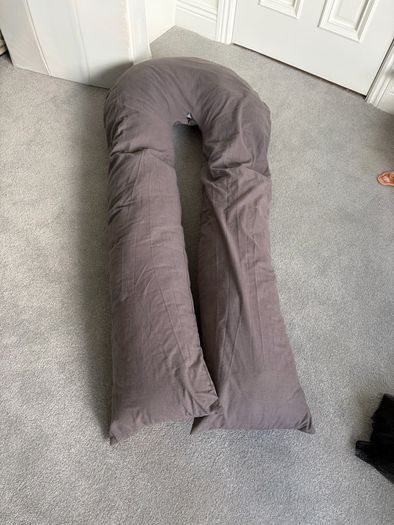Pregnancy pillow