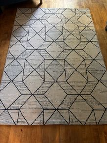 Cream and Navy Ez Living Rug