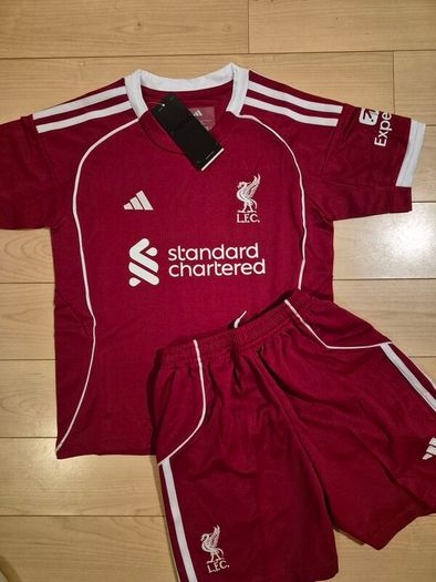 Liverpool 25/26 kids varous sizes