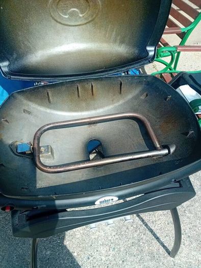 weber Q2000 BBQ