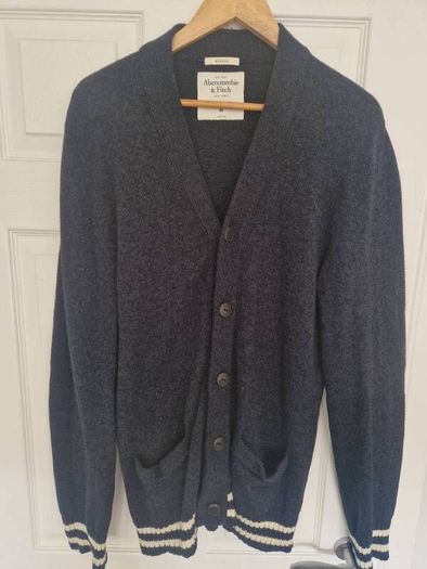 Ambercrombie & Fitch mens cardigan size M