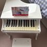 Toy Grand Piano (Hape) Image 3