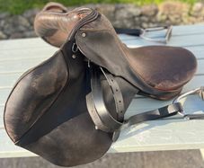 Equestrian saddle