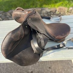 Equestrian saddle