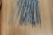 U Shape Garden Pegs 32 (6")
