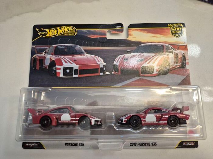 Hot Wheels Porsche 935 Twinpack
