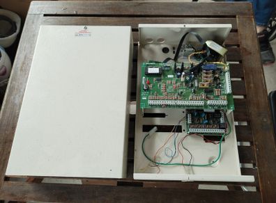 HKC 14/110 Alarm Panel (FREE To Collect)