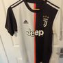 mens medium soccer jerseys 15 euro each (previously worn) Image 7
