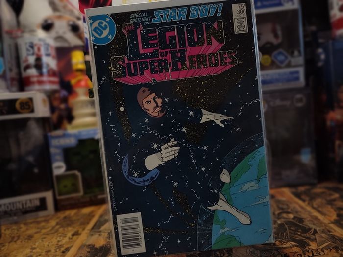 Legion of Super-Heroes ! Issue #306 ! Bronze Age Comic from 1983 ! by DC Comics !