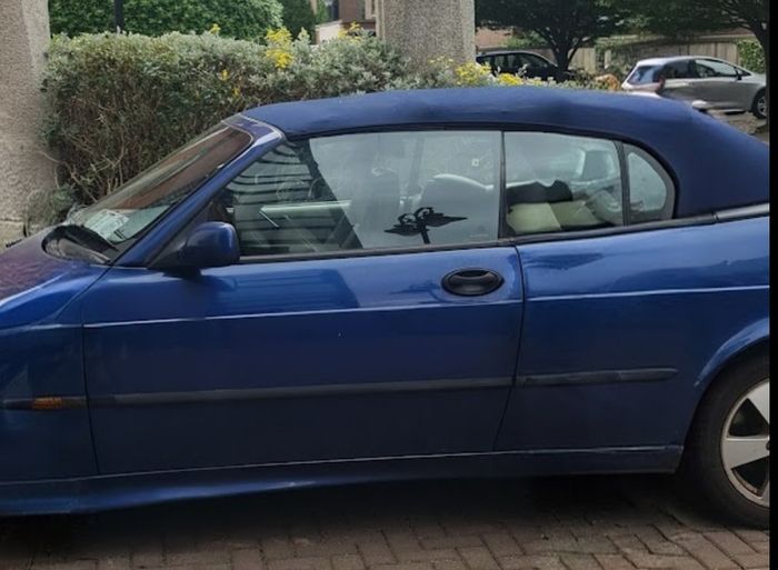 2002 Saab 93