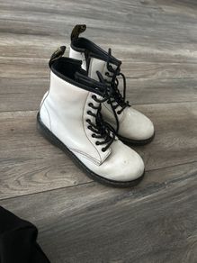 Boots Martens kids size uk3