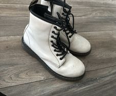 Boots Martens kids size uk3