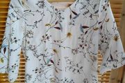top white decent color combo with plants and flowers