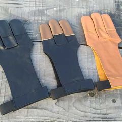 Protective Archery glove 3 fingers (natural leather).S/M/L/XL