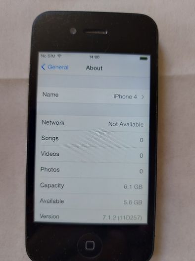 Apple Iphone 4, 8GB, Vodafone Network, in excellent condition and working Great