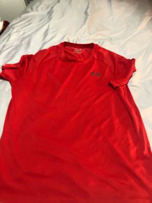 Boys under armour top size S