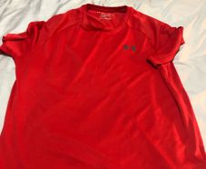 Boys under armour top size S