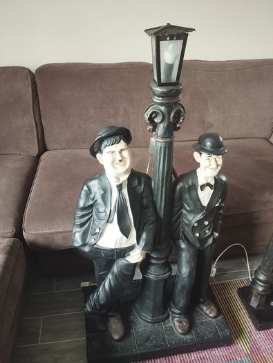 Laurel & Hardy Lamp Figures  Large 230e  & medium 150e (Working)