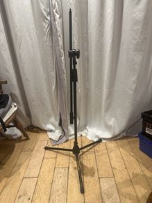 Hercules Microphone Stand