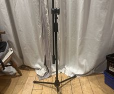 Hercules Microphone Stand
