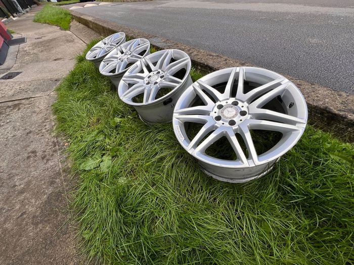 Mercedes Alloys 19" A2124014502 A2124014602