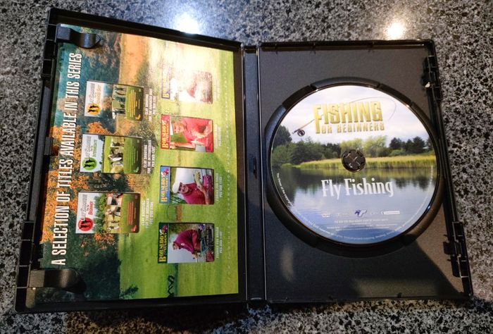 2 Fishing Dvd's (good Condition).