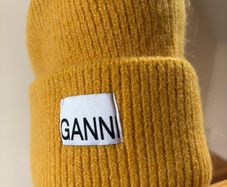 GANNI hat/ new