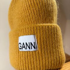 GANNI hat/ new