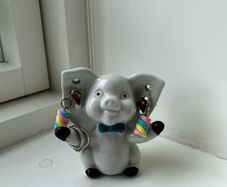Vintage pig jewellery holder