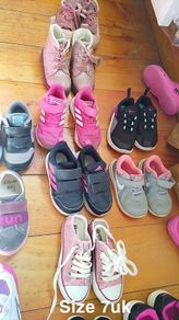 children's trainers