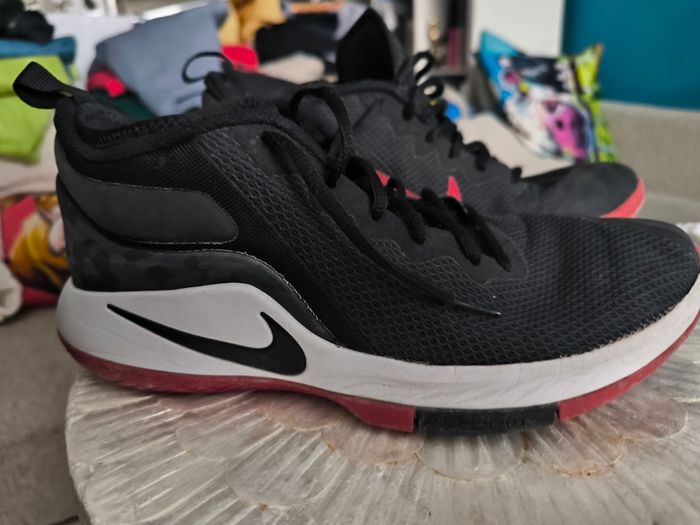 Trainers Nike 9.5 mens