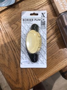 Border punch for paper craft