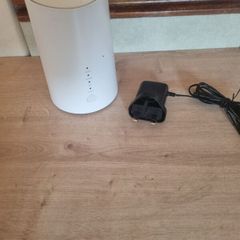 ALCATEL HH71VM Link HUB Home Station Sim free Modem Router WiFi 4G LTE