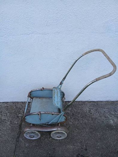 Antique Pedigree Pram / PushChair