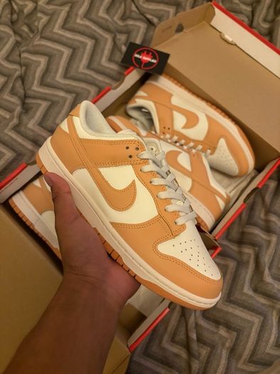 Nike Dunk Low "Harvest Moon"