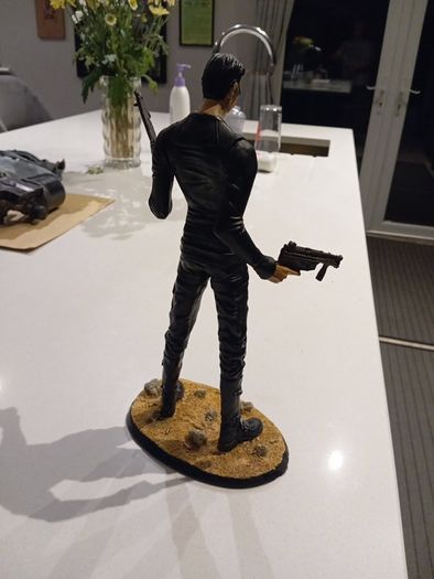 The Matrix Neo statue 12 inch
