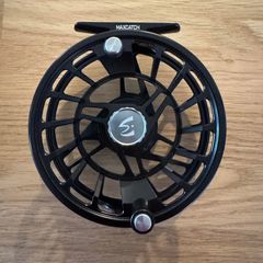 Fly reel
