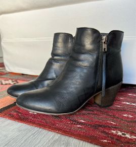 ALDO - Black ankle boots with heal - size 39