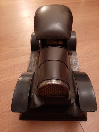 Car Ornament - Length 25cm