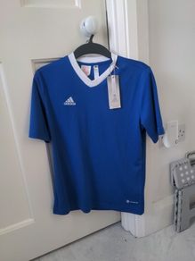 Adidas T-shirt