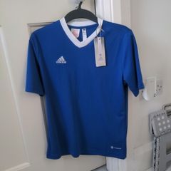 Adidas T-shirt