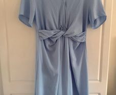 blue dress