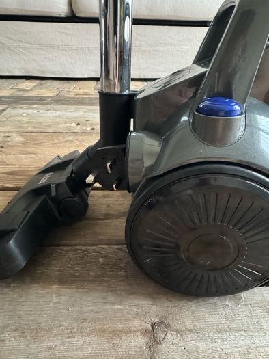 Russell Hobbs Vacuum Cleaner