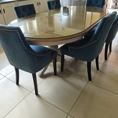 Kitchen table and six chairs