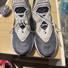 men trainers