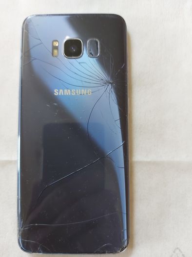 Samsung Galaxy S8 (SM-G950F), for parts or repair, not powering on