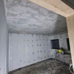 Plasterer available