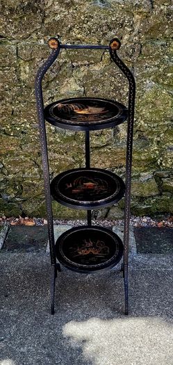 Antique laquered chinoiserie cakestand