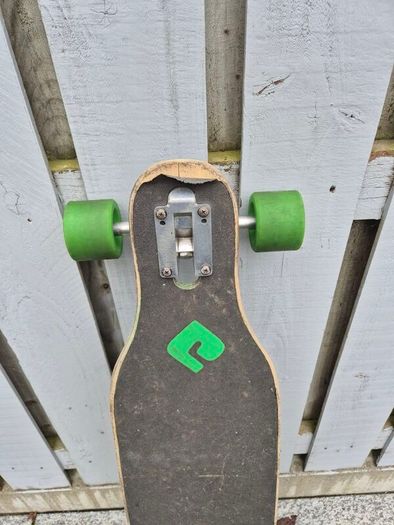 Skate board