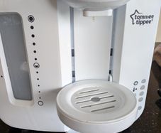 Bottle maker